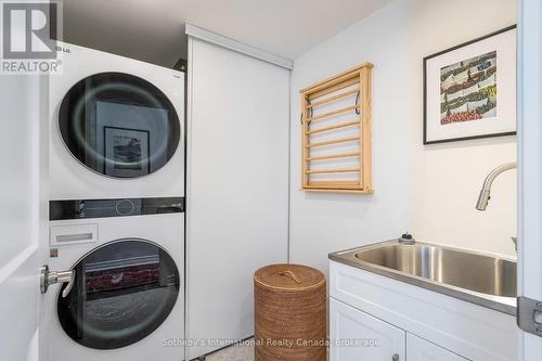 302 - 6 Brandy Lane, Collingwood, ON - Indoor Photo Showing Laundry Room