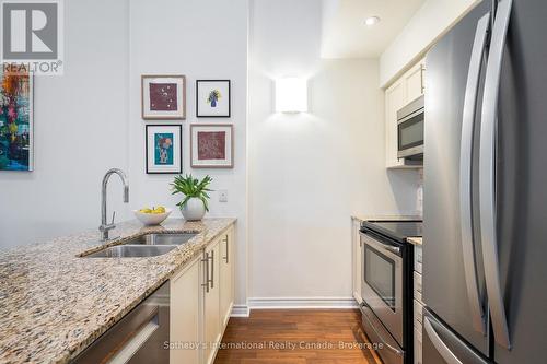 302 - 6 Brandy Lane, Collingwood, ON - Indoor Photo Showing Kitchen With Stainless Steel Kitchen With Double Sink With Upgraded Kitchen