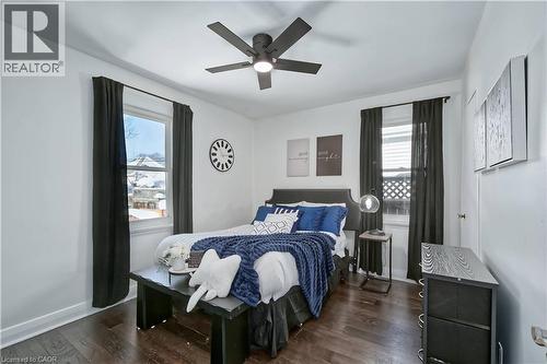 91 Elgin Street, London, ON - Indoor Photo Showing Bedroom