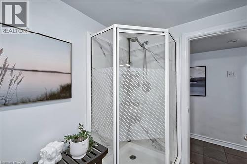 91 Elgin Street, London, ON - Indoor Photo Showing Bathroom