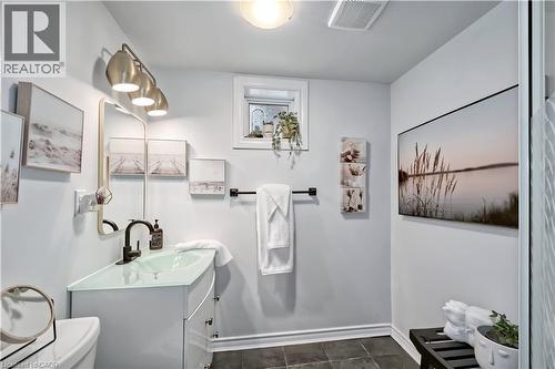 91 Elgin Street, London, ON - Indoor Photo Showing Bathroom