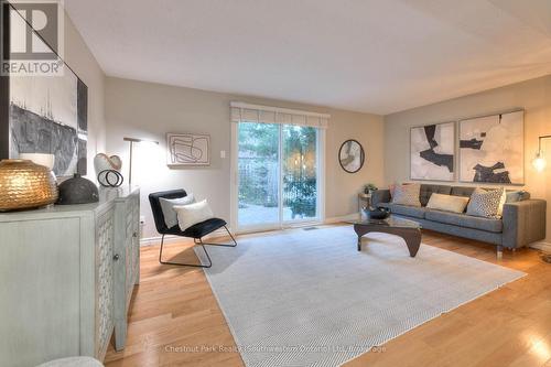 30 - 383 EDINBURGH ROAD S  Guelph (Dovercliffe Park/Old University), ON N1G 2K7