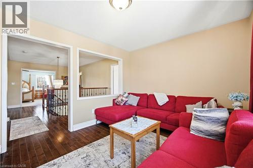 2325 Bridle Road, Oshawa, ON - Indoor Photo Showing Living Room