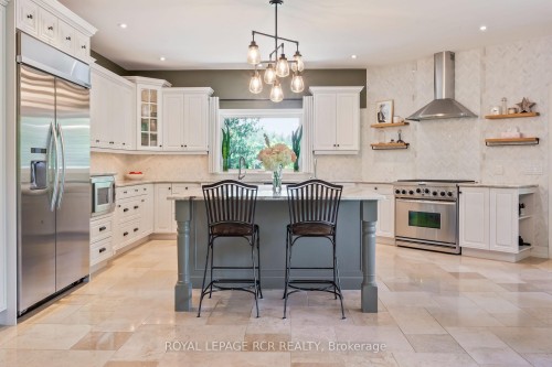 9727 Dundas Street E, Erin, ON - Indoor Photo Showing Kitchen