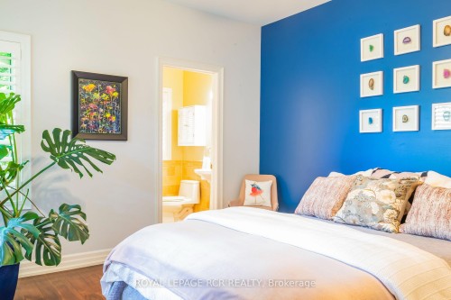 9727 Dundas Street E, Erin, ON - Indoor Photo Showing Bedroom