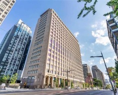 422-111 St Clair Avenue W Toronto, ON M4V 1N5
