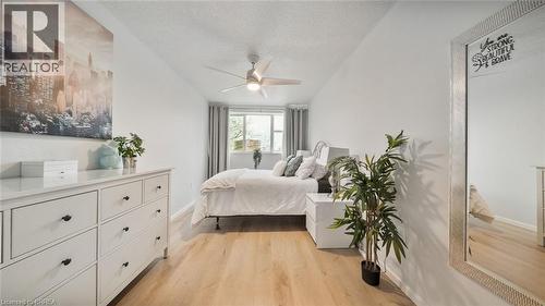 36 Hayhurst Road Unit# 136, Brantford, ON - Indoor Photo Showing Bedroom