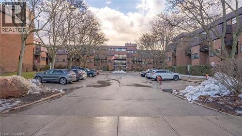 36 Hayhurst Road Unit# 136, Brantford, ON - Outdoor