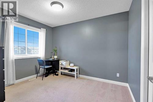 3rd bedroom - 270 Everstone Drive Sw, Calgary, AB - Indoor