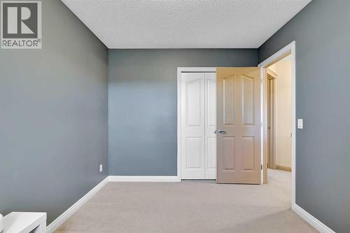 270 Everstone Drive Sw, Calgary, AB - Indoor Photo Showing Other Room