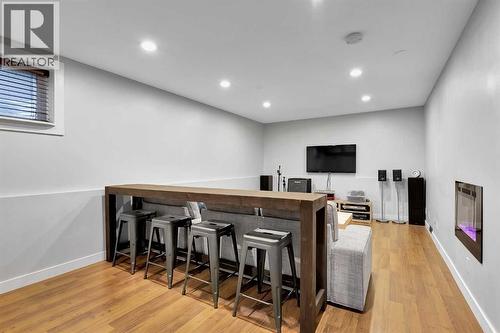 family room (basement) - 270 Everstone Drive Sw, Calgary, AB - Indoor