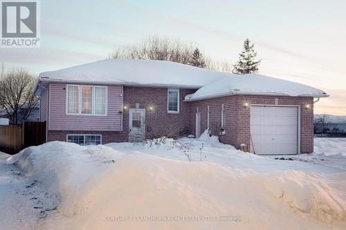 15 BIRCH STREET  Quinte West (Trenton Ward), ON K8V 1Y8
