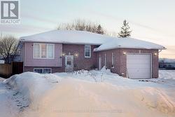 15 BIRCH STREET  Quinte West (Trenton Ward), ON K8V 1Y8