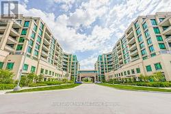 302 - 11782 NINTH LINE  Whitchurch-Stouffville, ON L4A 5E9