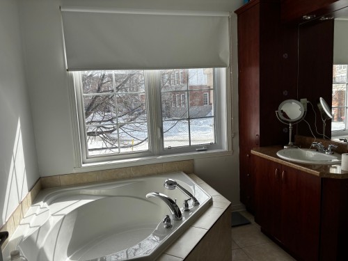 Autre - 202-320 Rue Jean-Claude-Tremblay, Vaudreuil-Dorion, QC - Indoor Photo Showing Bathroom