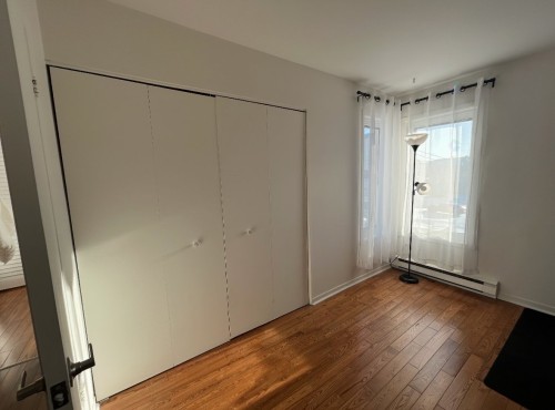 Chambre à coucher - 14714 Rue Aumais, Montréal (L'Île-Bizard/Sainte-Geneviève), QC - Indoor Photo Showing Other Room