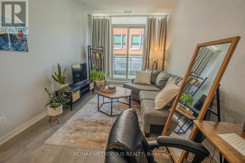 110 - 85 Duke Street, Kitchener, ON - Indoor Photo Showing Living Room