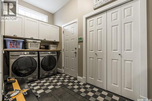 303 Adaskin Cove, Saskatoon, SK 