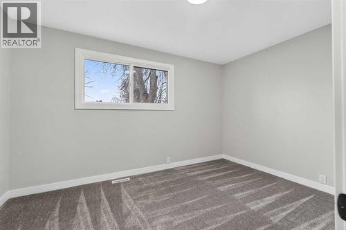 127 Lynnview Way Se, Calgary, AB - Indoor Photo Showing Other Room