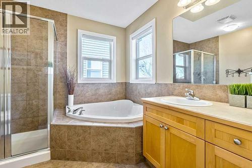 718 Hamptons Bay Se, High River, AB - Indoor Photo Showing Bathroom