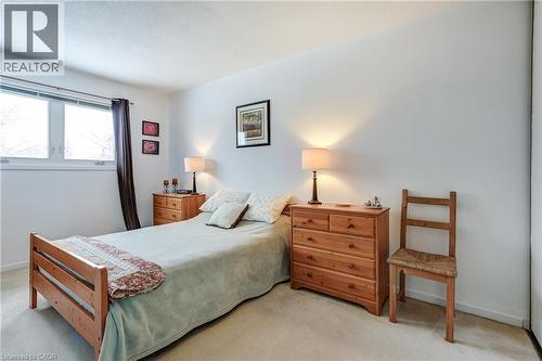 6428 Chaumont Crescent, Mississauga, ON - Indoor Photo Showing Bedroom