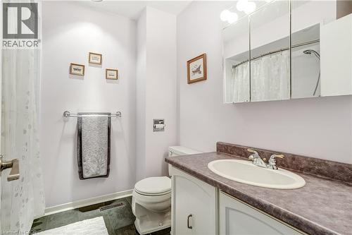 6428 Chaumont Crescent, Mississauga, ON - Indoor Photo Showing Bathroom