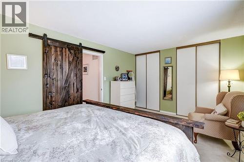 6428 Chaumont Crescent, Mississauga, ON - Indoor Photo Showing Bedroom