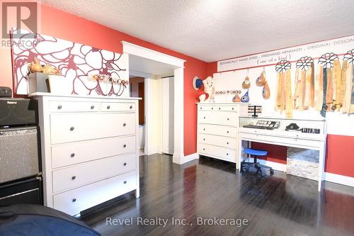 4 Teskey Court, Collingwood, ON - Indoor