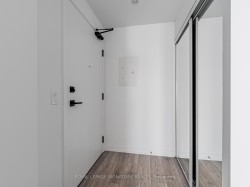 3311-55 Mercer Street  Toronto, ON M5V 3W2