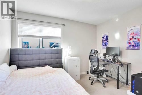 60 Cranarch Rise Se, Calgary, AB - Indoor Photo Showing Bedroom