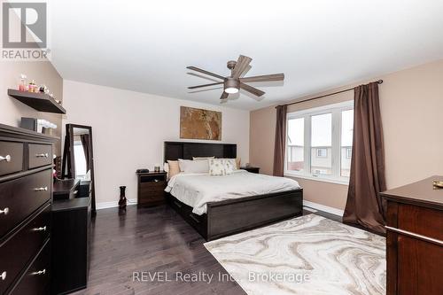 PRIMARY BEDROOM - 8 Elderberry Road, Thorold (Confederation Heights), ON - Indoor Photo Showing Bedroom