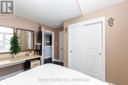 8 Elderberry Road, Thorold (Confederation Heights), ON - Indoor