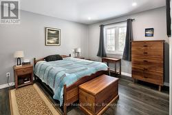 Primary Bedroom with ensuite - 