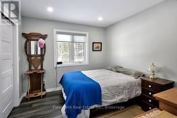 Bedroom 2 - 