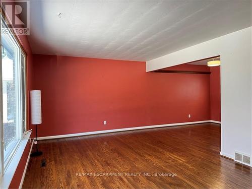 176 Laurier Avenue, Hamilton, ON - Indoor Photo Showing Other Room