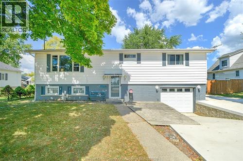 9569 Malden ROAD  Lasalle, ON N9J 2W5