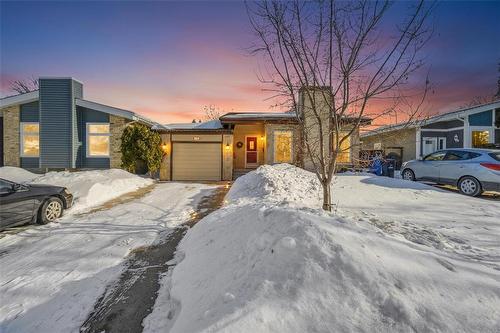 119 Ashford Drive  Winnipeg, MB R2N 1K7