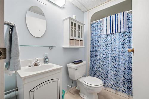 119 Ashford Drive, Winnipeg, MB - Indoor Photo Showing Bathroom