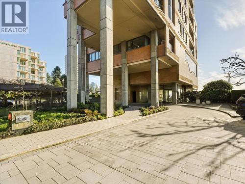 10 2250 Bellevue Avenue, West Vancouver, BC - Outdoor