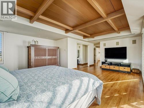 10 2250 Bellevue Avenue, West Vancouver, BC - Indoor Photo Showing Bedroom