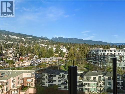 10 2250 Bellevue Avenue, West Vancouver, BC - Outdoor With View