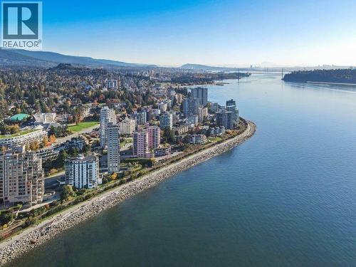10 2250 Bellevue Avenue, West Vancouver, BC - Outdoor With Body Of Water With View