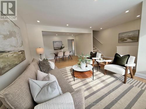 973 Eiffel Avenue, Ottawa, ON - Indoor Photo Showing Living Room