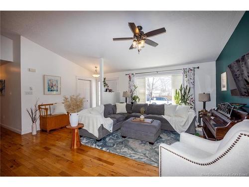 1 Birch Cres, Fredericton, NB 