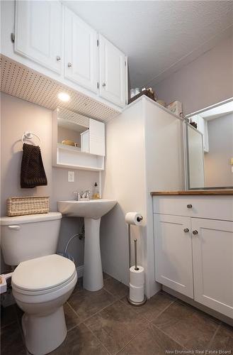 1 Birch Cres, Fredericton, NB 