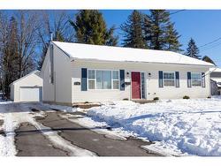 1 Birch CRES  Fredericton, NB E3A 3S8