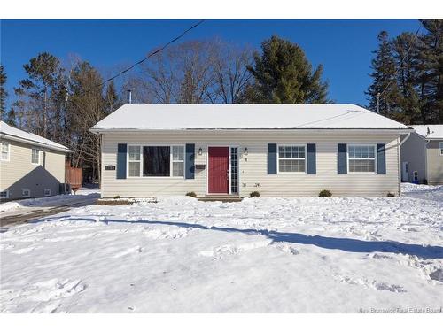 1 Birch Cres, Fredericton, NB 