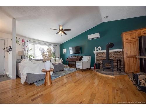 1 Birch Cres, Fredericton, NB 