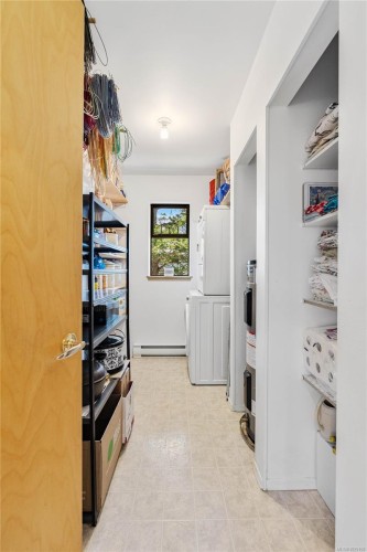 456 Scott Point Dr, Salt Spring, BC 