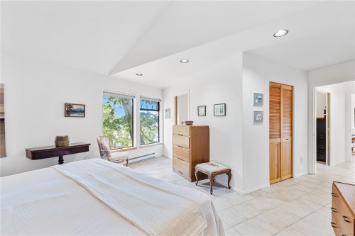 456 Scott Point Dr, Salt Spring, BC 
